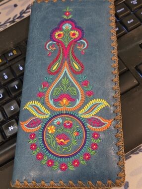 Blue Embroidered Women’s Vegan Wallet - Teal Floral Detail